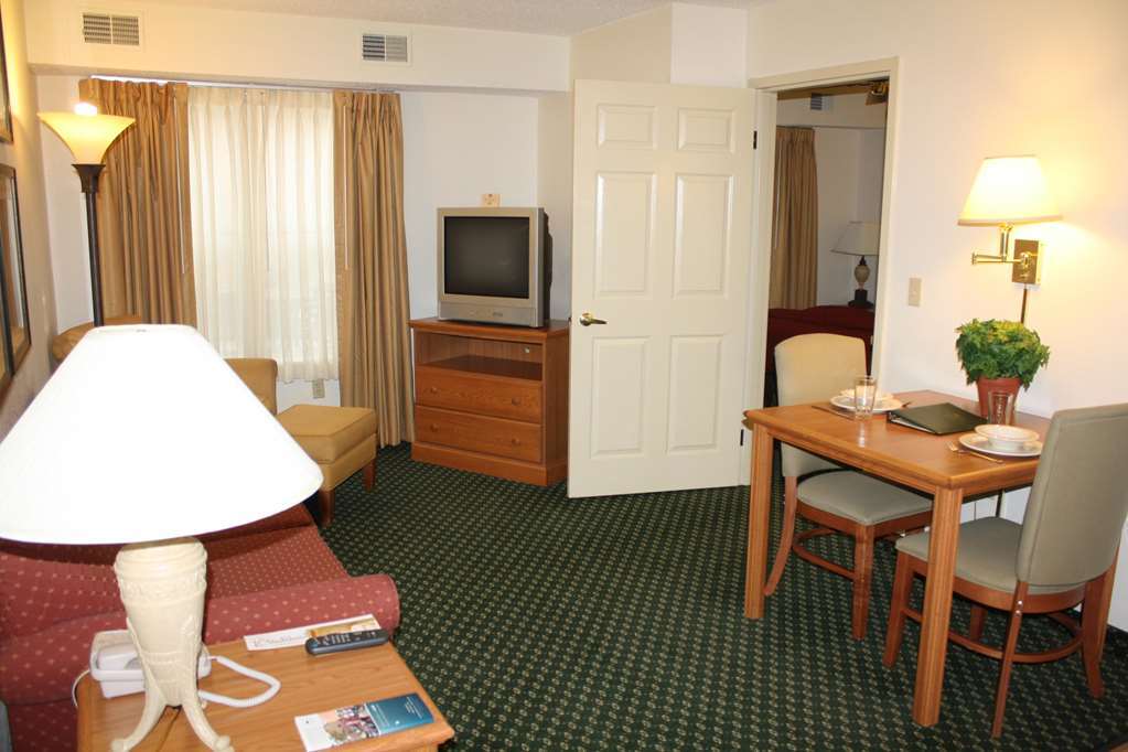 Homewood Suites By Hilton Dallas-Park Central Area Room photo